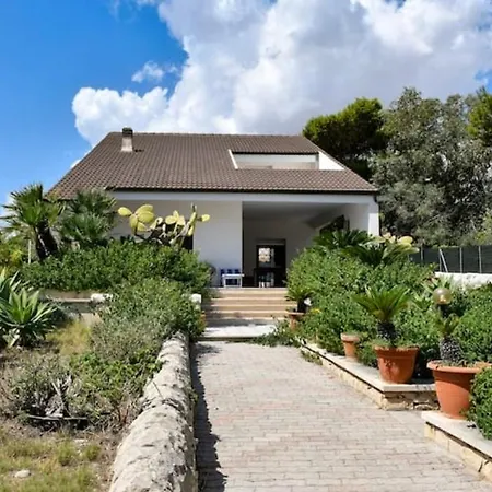 Villa Seafront 