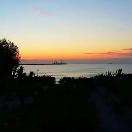 Villa Seafront 