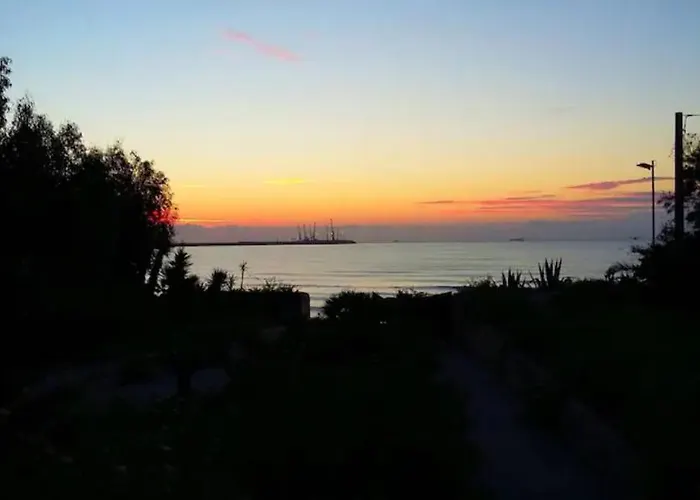 Villa Seafront Mare In Casa Marina di Modica